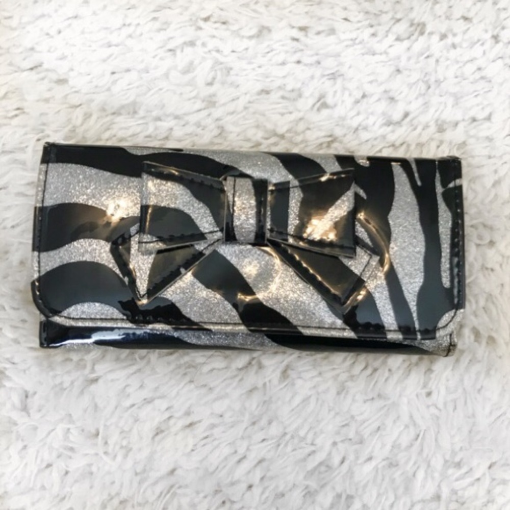 Claire’s Wallet